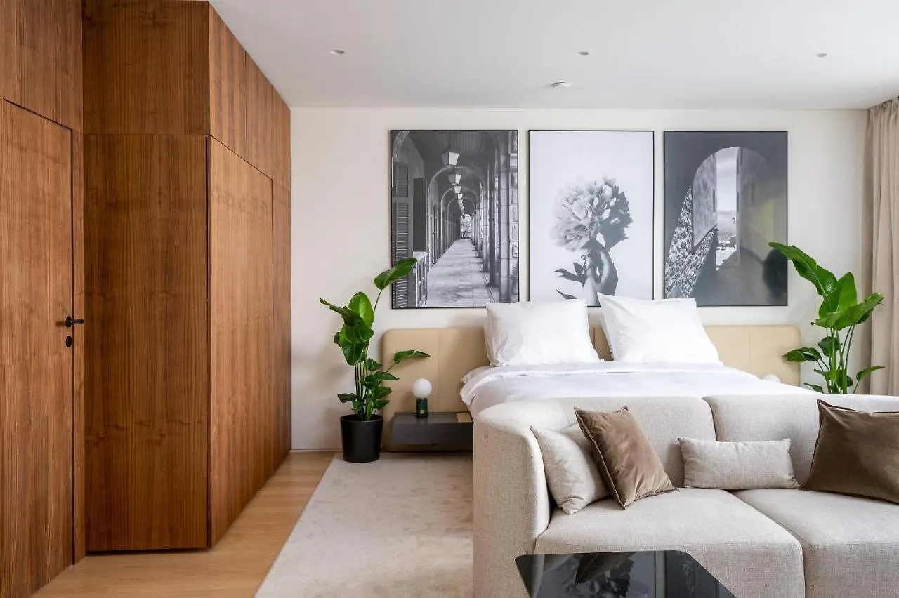 Noma Homes City Suite - Warsaw Center بولندا